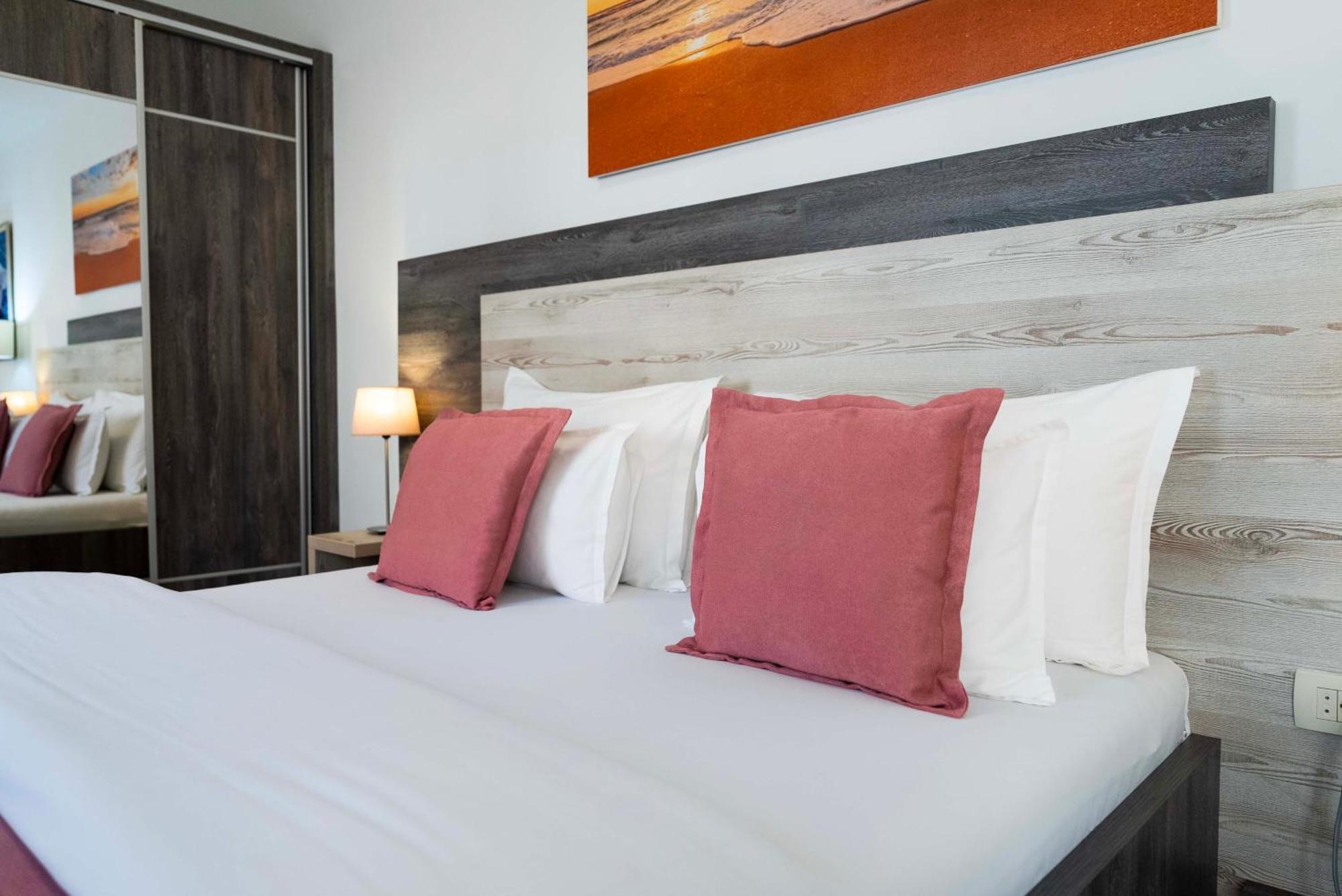Boutique Hotel Momentum By Aycon Μπούντβα Δωμάτιο φωτογραφία