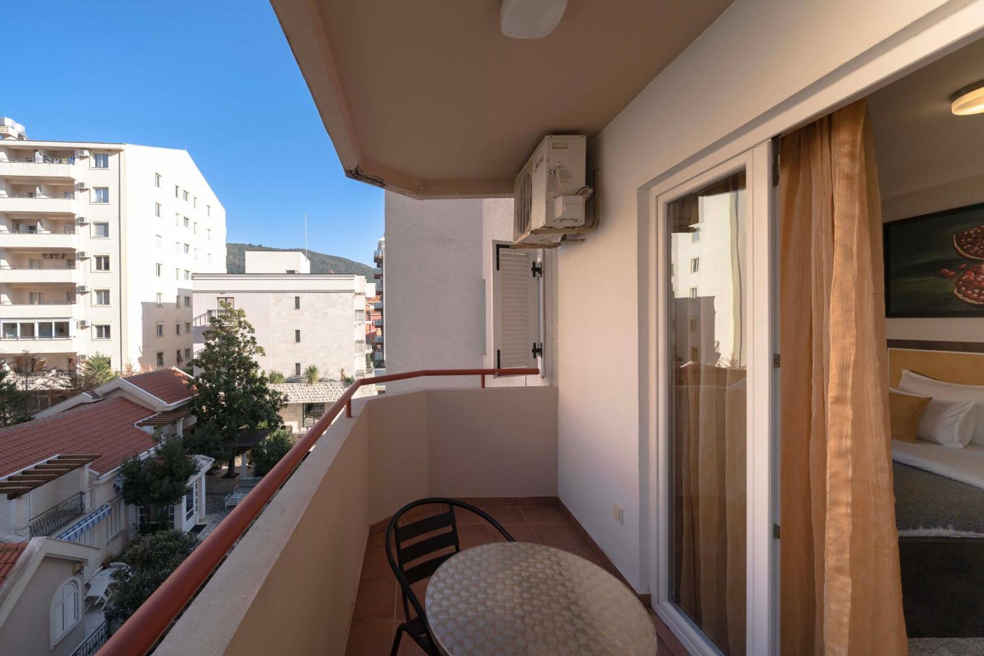 Boutique Hotel Momentum By Aycon Μπούντβα Δωμάτιο φωτογραφία